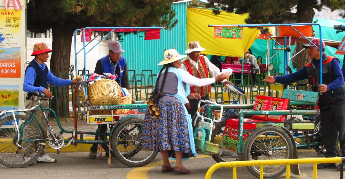 Puno travel guide: Colors of Puno